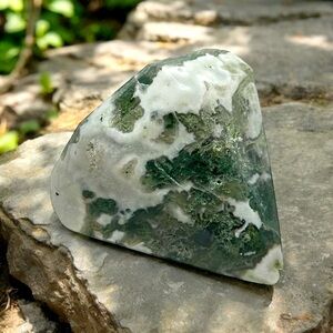 Moss Agate Diamond